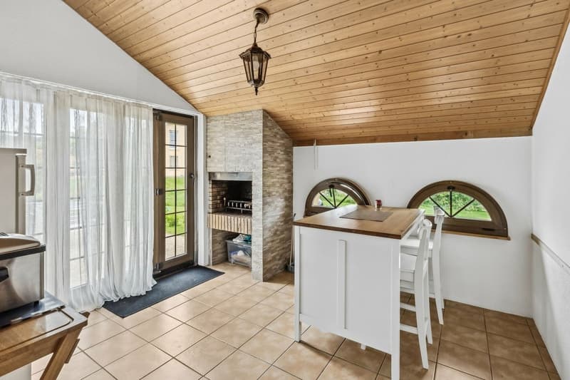 Spacieuse villa de 180m2 habitables au coeur du village avec bureau in (6)