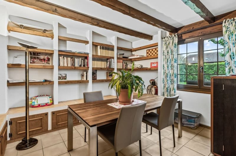Spacieuse villa de 180m2 habitables au coeur du village avec bureau in (4)