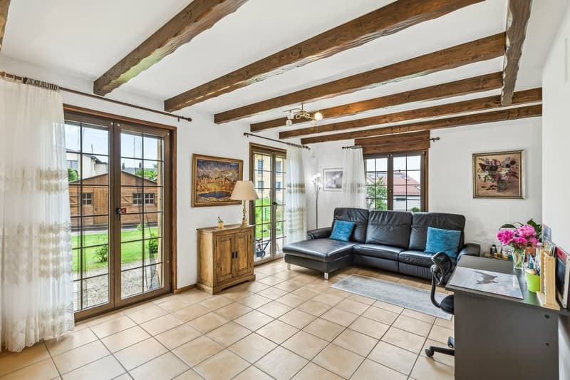 Spacieuse villa de 180m2 habitables au coeur du village avec bureau in (3)