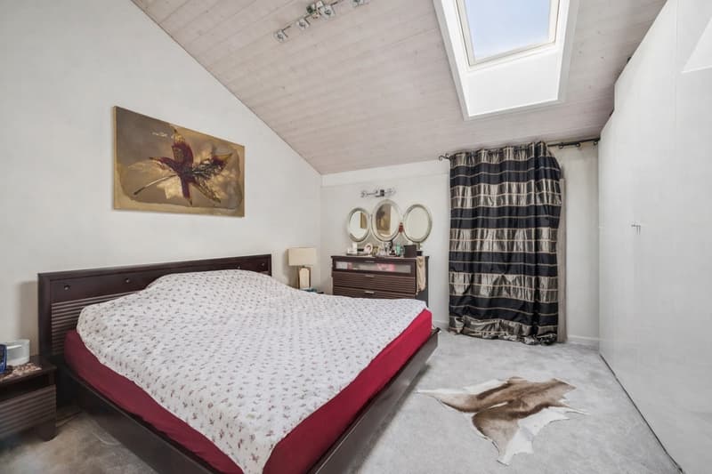 PRICE REDUCTION: 5-room duplex in the heart of Terre-Sainte (VD) (8)