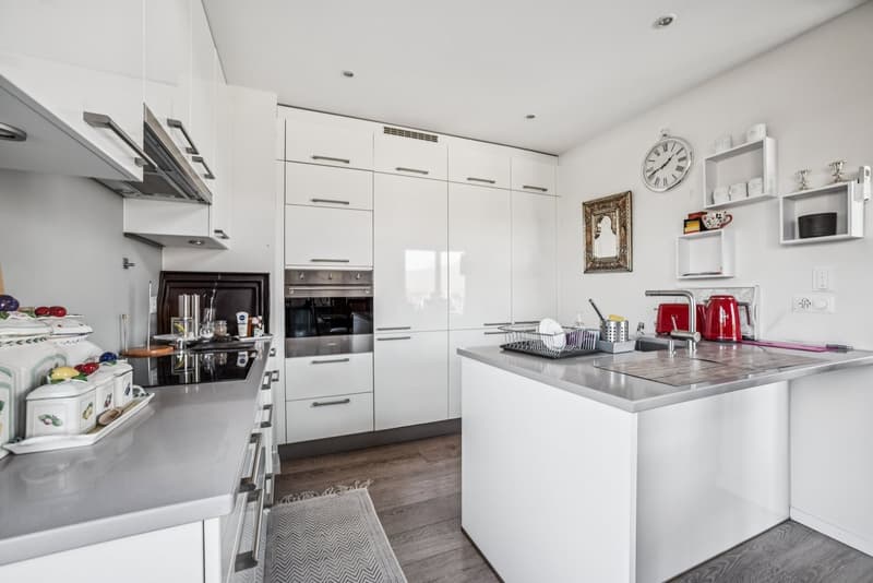 PRICE REDUCTION: 5-room duplex in the heart of Terre-Sainte (VD) (5)