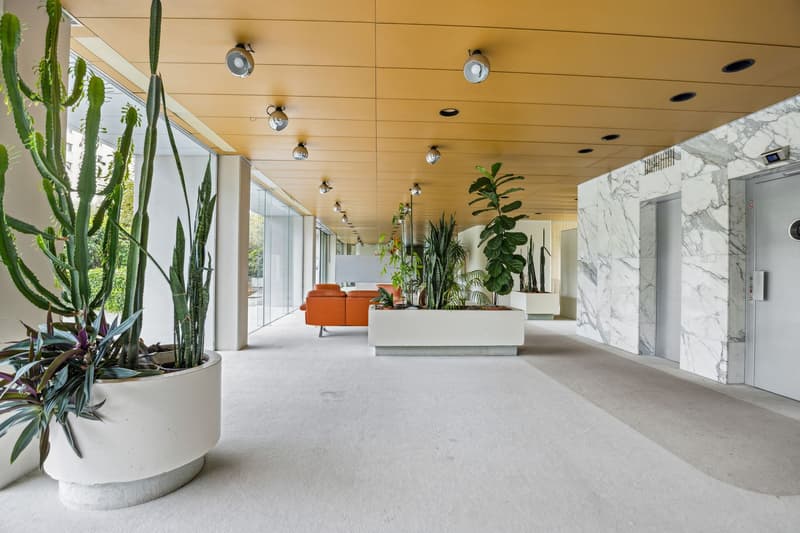 Spacious 5.5-room apartment with a magnificent view of the city and (12)