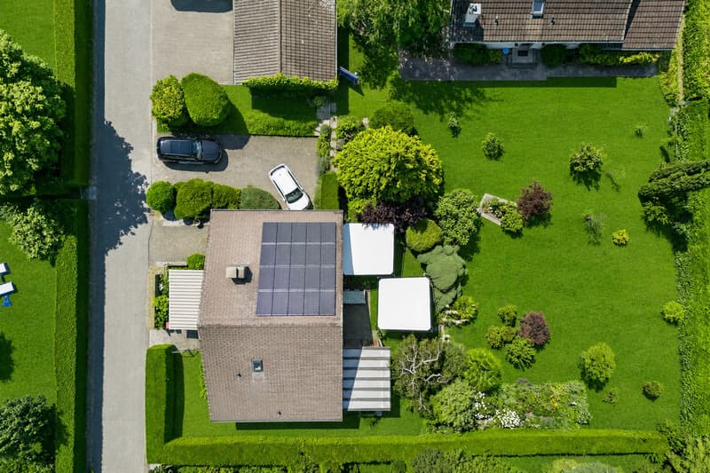 Maison individuelle avec grand jardin dans un quartier résidentiel à q (11)