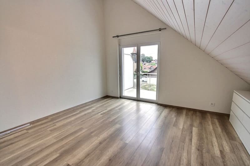 Spacieux appartement de 5,5 pièces en duplex (6)