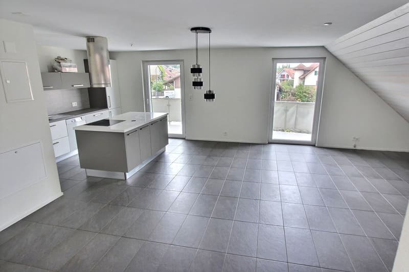 Spacieux appartement de 5,5 pièces en duplex (4)
