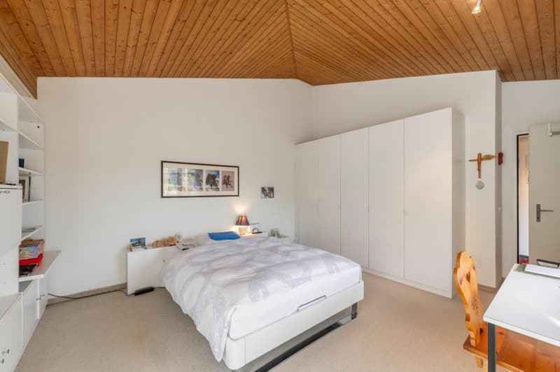 Nähe Stadtzentrum - grosszügige familienfreundliche 4.5-Zimmer-Maisonette-Wohnung (13)