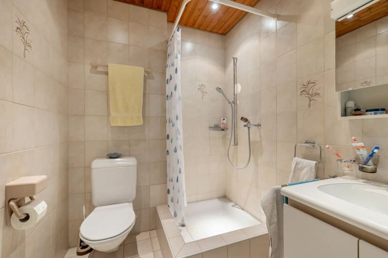 Nähe Stadtzentrum - grosszügige familienfreundliche 4.5-Zimmer-Maisonette-Wohnung (11)