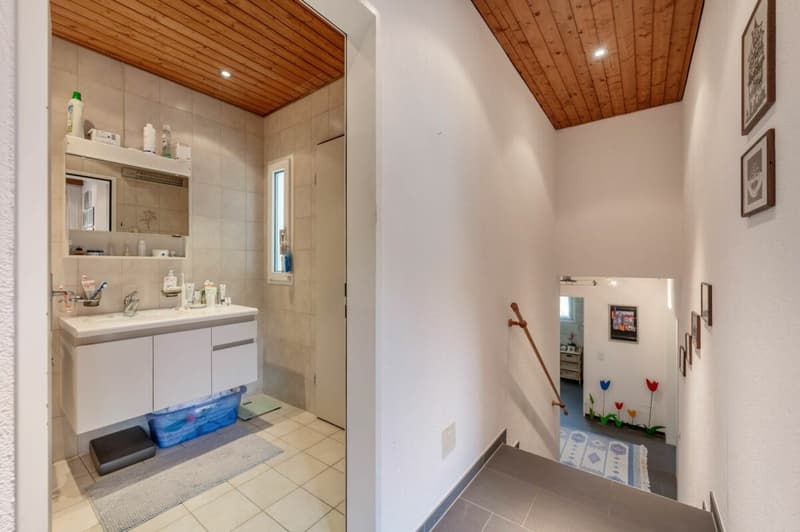 Nähe Stadtzentrum - grosszügige familienfreundliche 4.5-Zimmer-Maisonette-Wohnung (10)