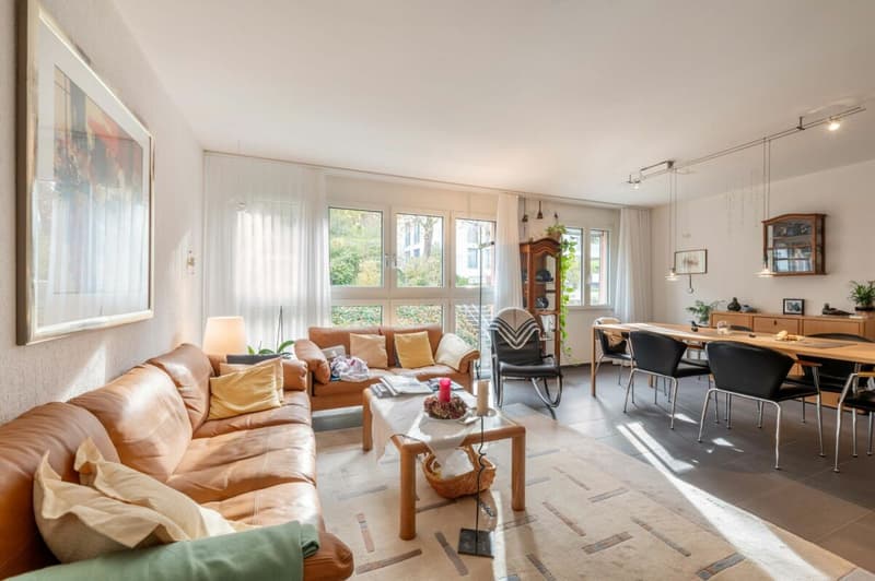 Nähe Stadtzentrum - grosszügige familienfreundliche 4.5-Zimmer-Maisonette-Wohnung (3)