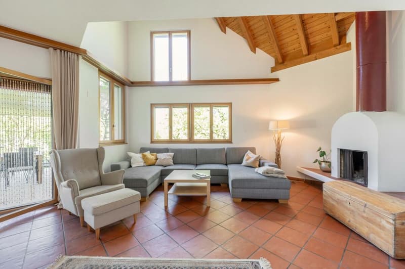 Spacious detached 6.5-room single-family house with plenty of space, peace, and privacy - panoramic view of the Mettau valley! (3)