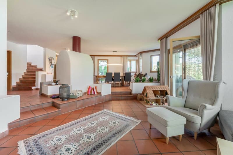 Spacious detached 6.5-room single-family house with plenty of space, peace, and privacy - panoramic view of the Mettau valley! (4)