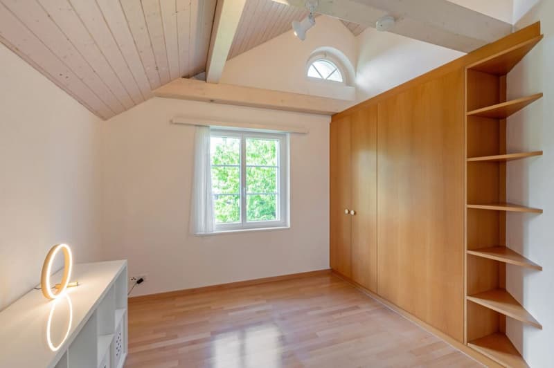 High-quality 6.5-room single-family house in a elevated quiet residential area! (13)