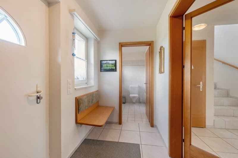 High-quality 6.5-room single-family house in a elevated quiet residential area! (7)