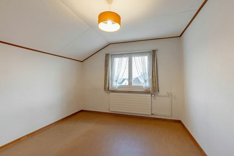 Detached 5.5-room single-family house with a lovely garden in a wonderfully elevated location (12)