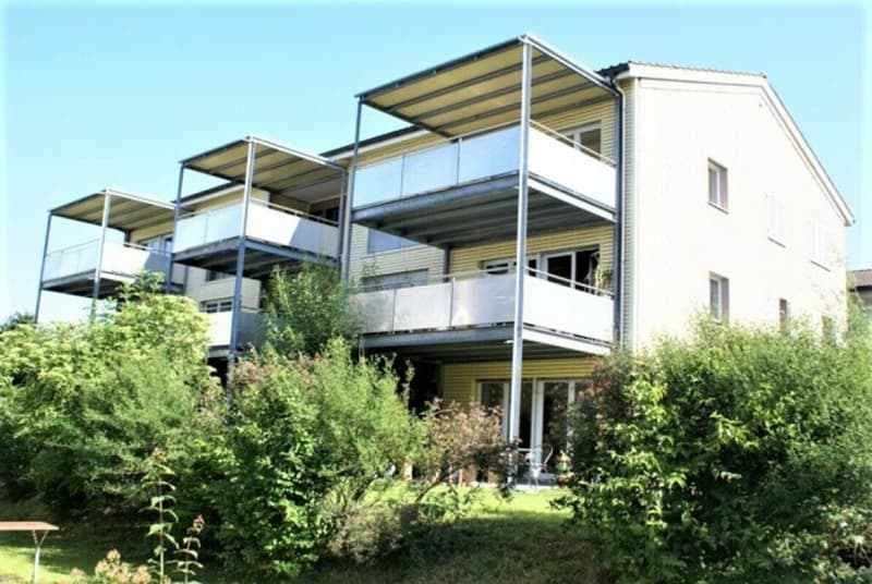 Bright 2.5-room apartment in a quiet residential area with a lovely balcony (1)