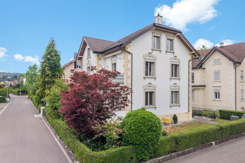 Very beautiful, central two-family house in a quiet, preferred residential area with separate garage plot (1)