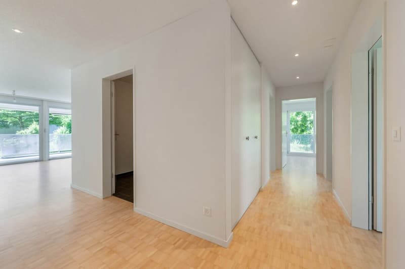 Spacious ground-floor apartment with large garden in the quiet and popular residential area "Scheibenschachen" directly on the Aare (9)
