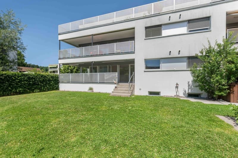 Spacious ground-floor apartment with large garden in the quiet and popular residential area "Scheibenschachen" directly on the Aare (1)