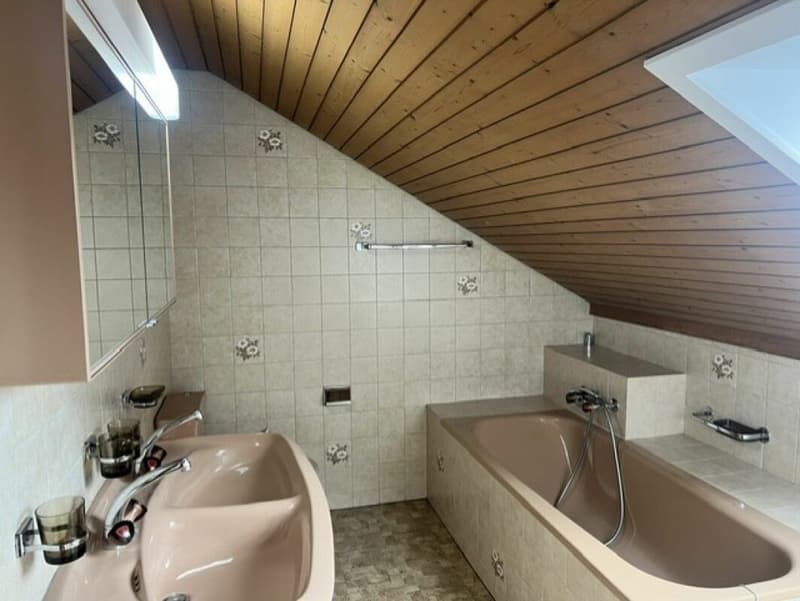 Appartamento maisonette di 5,5 locali situato in zona tranquilla con balcone in affitto (9)