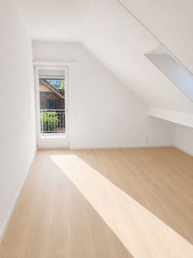 Idyllically located 6.5-room single-family house with a wonderful view of the greenery and good transport links (12)