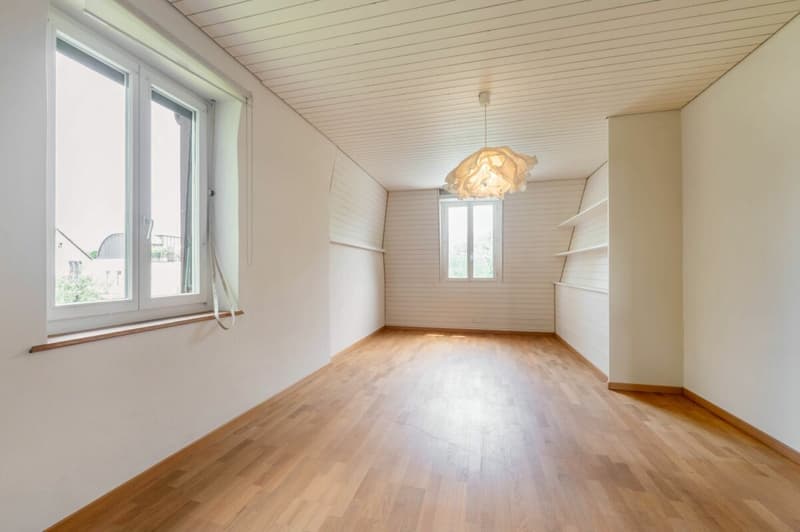 Casa a doppia famiglia con un grande giardino paradisiaco idilliaco in città - La tua nuova casa (12)