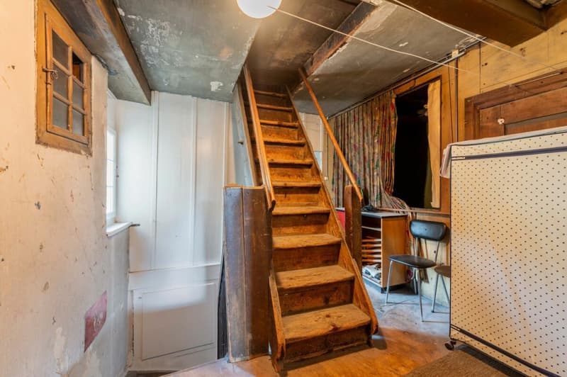 Casa storica del centro storico con ampi spazi abitativi e spazio commerciale/vendita al piano terra (18)