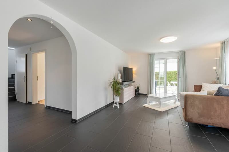 Gehobenes 5.5-Zimmer-Einfamilienhaus an ruhiger, begehrter Wohnlage! (8)