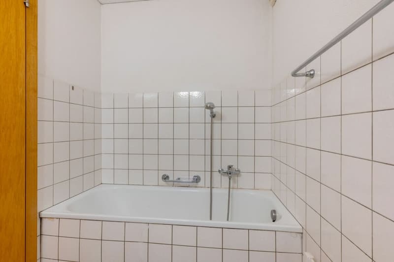 Freistehendes 6.5-Zimmer-Einfamilienhaus an privilegierter Wohnlage (13)