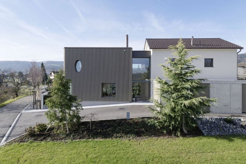 Architekturikone mit Pool- und Liftanlage in idyllischem Winzerdorf mit 237 m2 Wohnfläche (4)