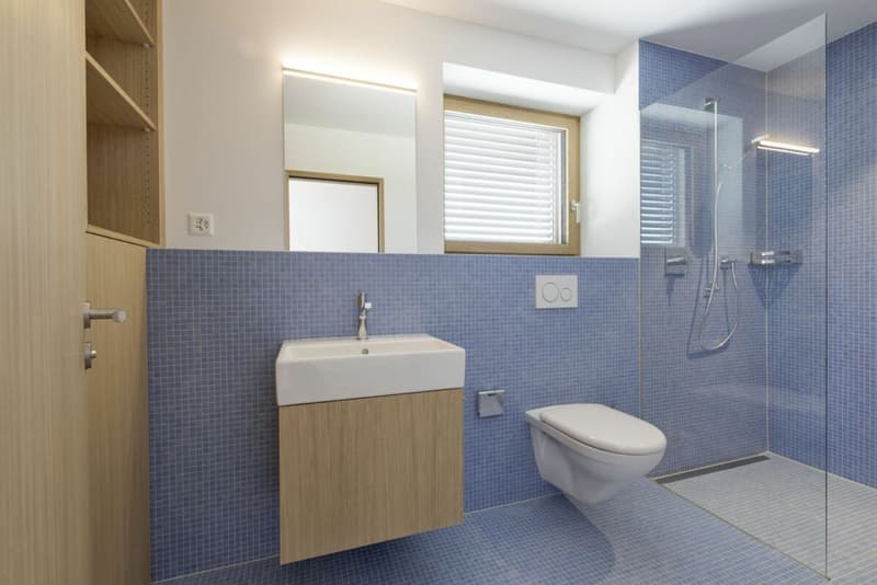 Architekturikone mit Pool- und Liftanlage in idyllischem Winzerdorf mit 237 m2 Wohnfläche (8)