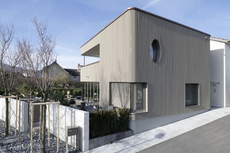 Architekturikone mit Pool- und Liftanlage in idyllischem Winzerdorf mit 237 m2 Wohnfläche (3)
