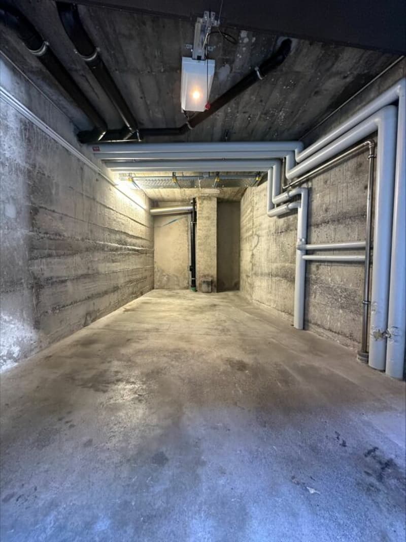 Garagenbox in der Brugger Altstadt zu vermieten (3)