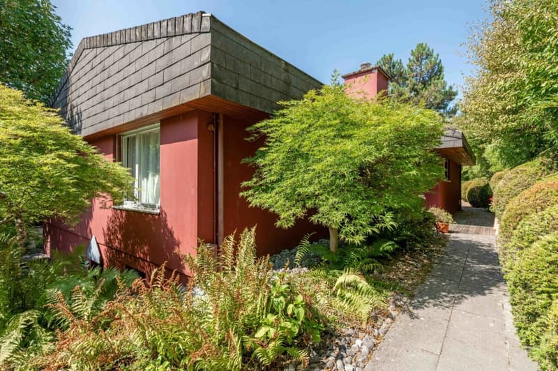 Einfamilienhaus-Bungalow mit exklusiver Gartenanlage und Gewerberaum mit separaten Aussenzugang! (17)