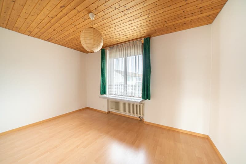 Double-family house in a quiet and family-friendly location (8)