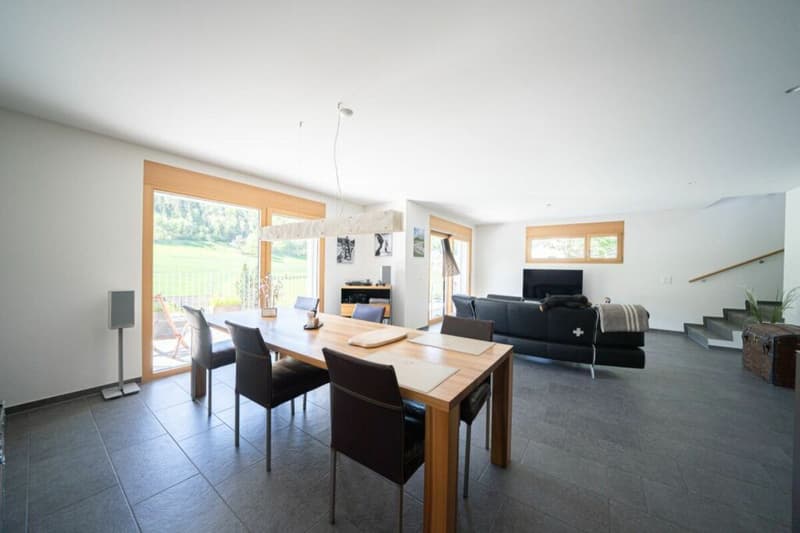 Modern living with a dreamy view (3)