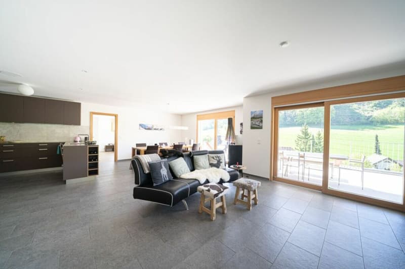Modern living with a dreamy view (4)