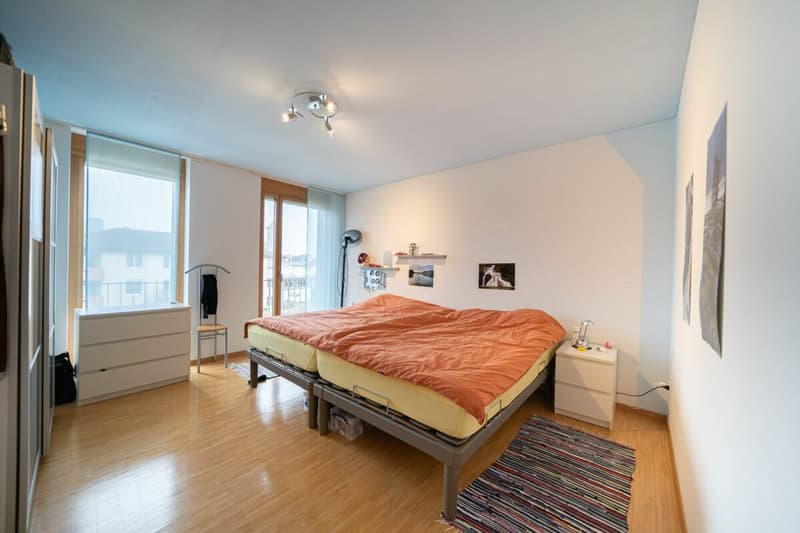 Sonnige 4.5-Zimmer-Wohnung mit viel Komfort und Rhein-Nähe (5)