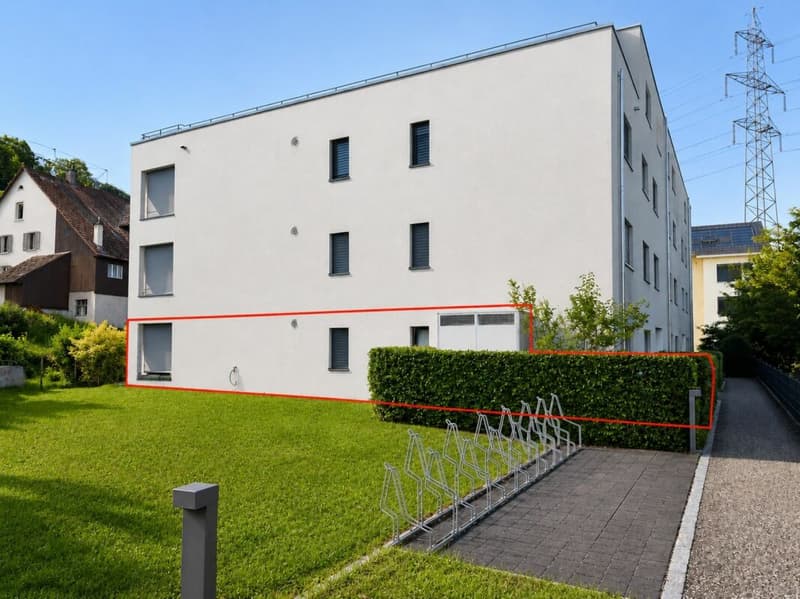 Appartement avec jardin et place assise (3)