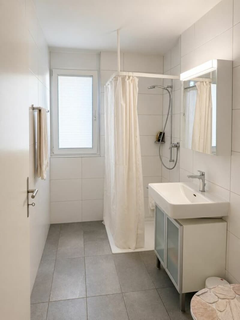 Appartement avec jardin et place assise (13)