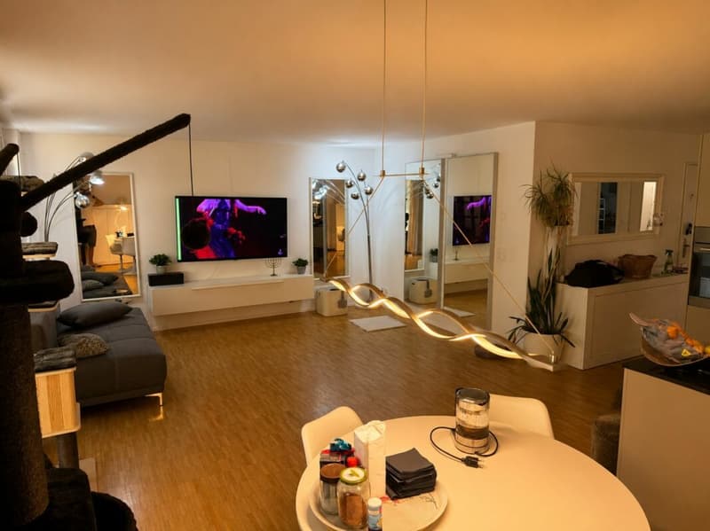 Appartement avec jardin et place assise (5)