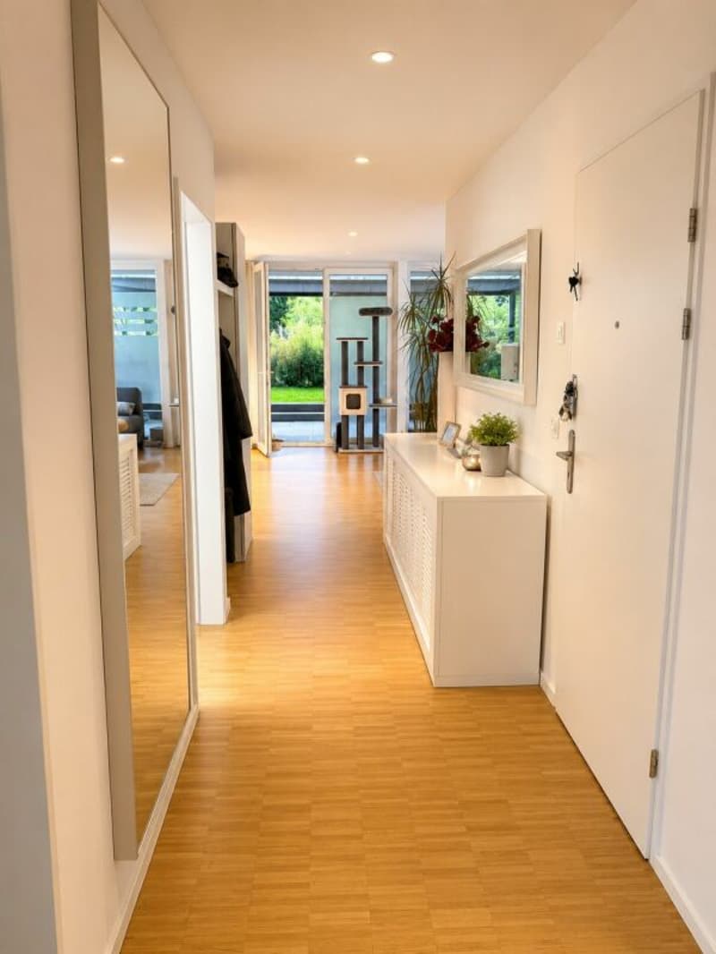 Appartement avec jardin et place assise (7)