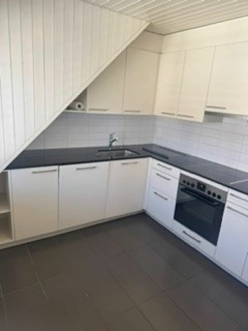 Gemütliche 3.5-Zimmer-Dachwohnung (10)