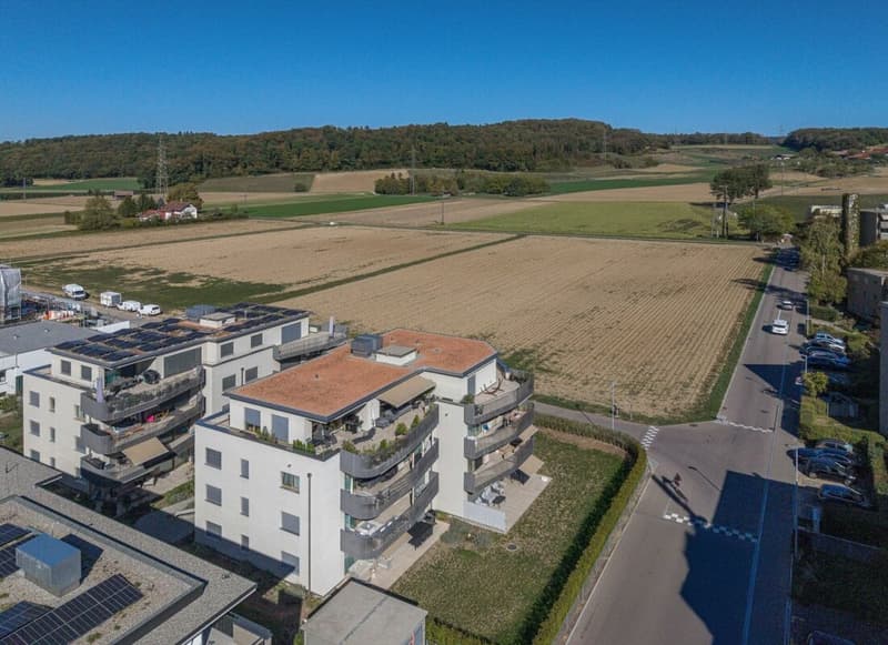 Modern, hell und unverbaubare Weitsicht (2)