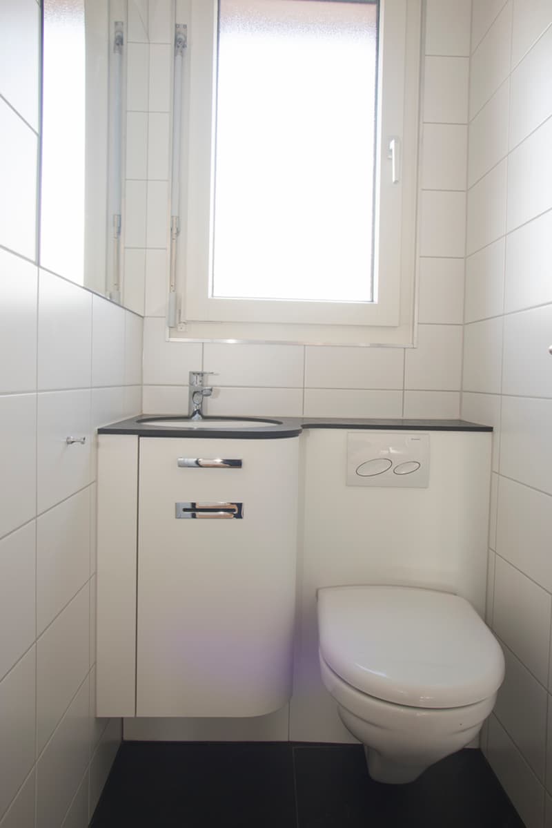 WC.JPG