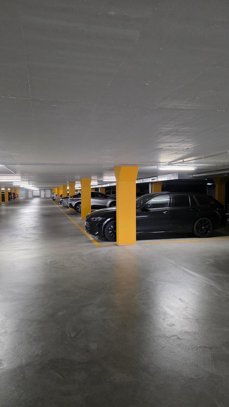 Einstellhalle