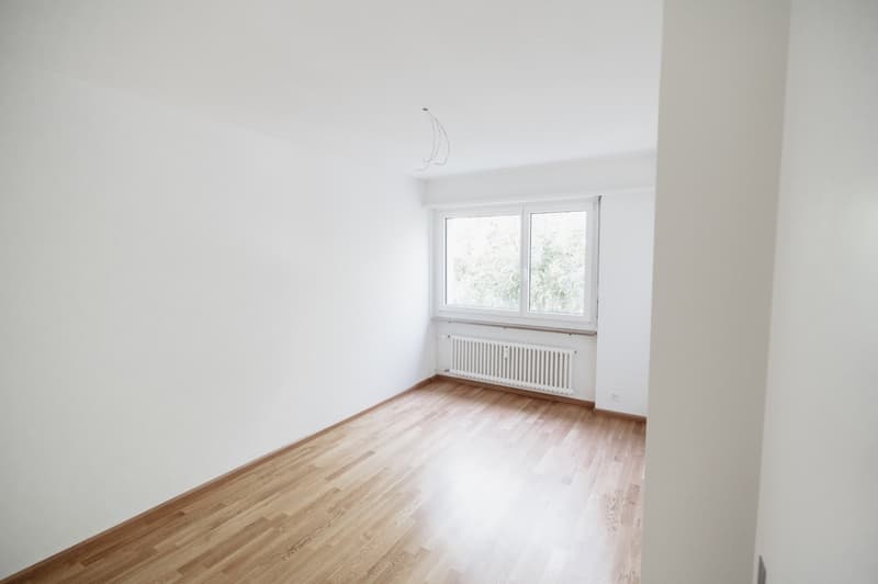 Zimmer (ist grösser als auf dem Bild)