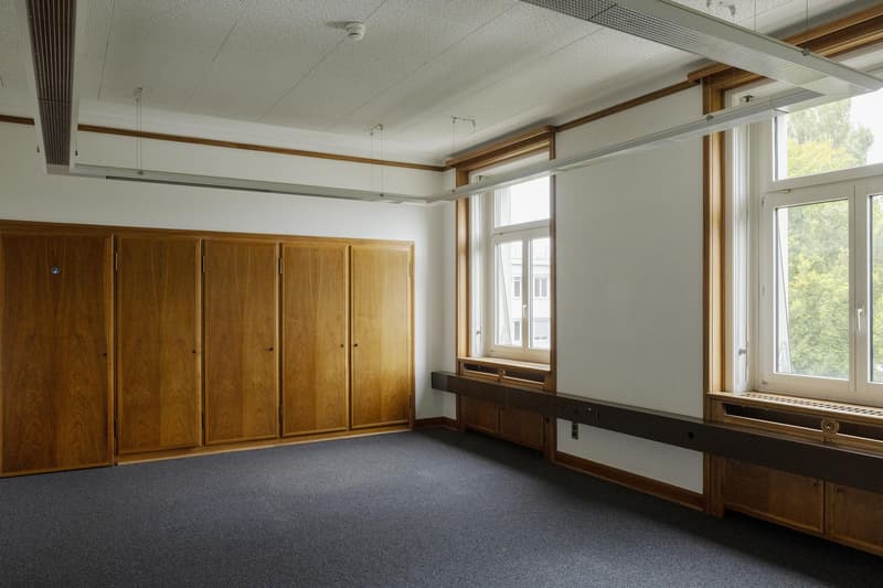Espaces de bureau à proximité des accès autoroutiers (4)