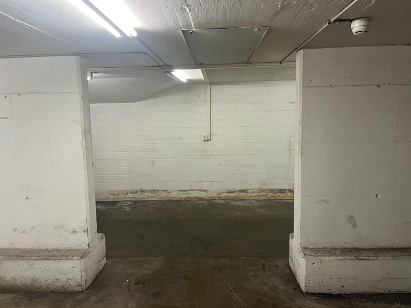 3100 m² di magazzino con 2 ascensori per merci (8)