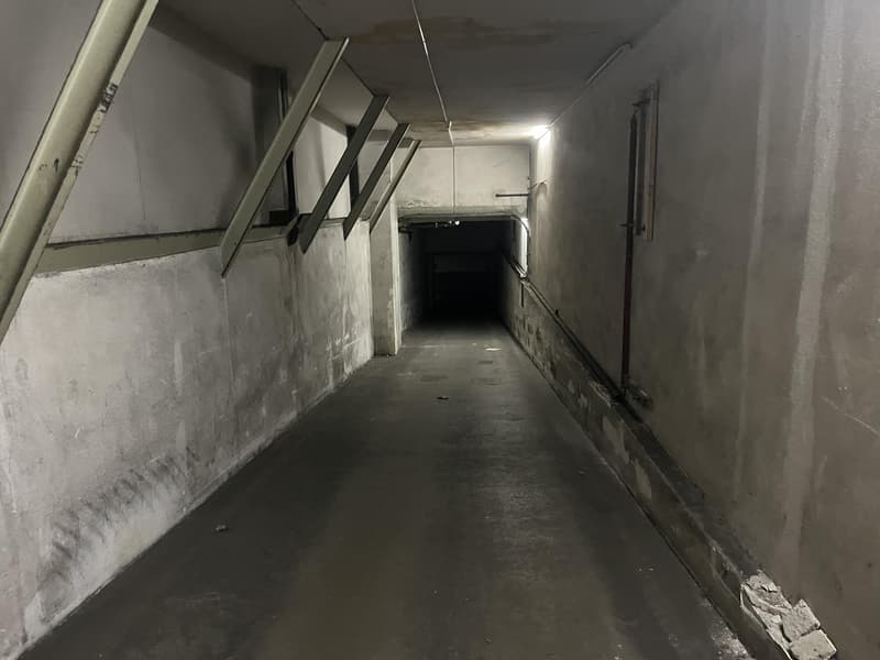 3100 m² di magazzino con 2 ascensori per merci (6)