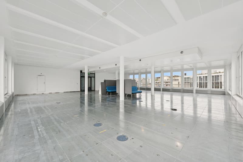 Spazio ufficio moderno in posizione centrale (4)